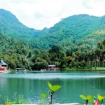 toan-canh-khu-du-lich-ao-vua-ba-vi